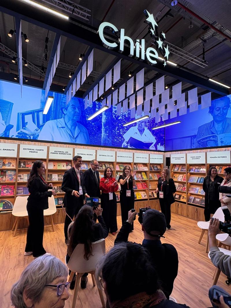Chile llega con su delegación a la Feria del Libro de Frankfurt 2025. Créditos: ProChile