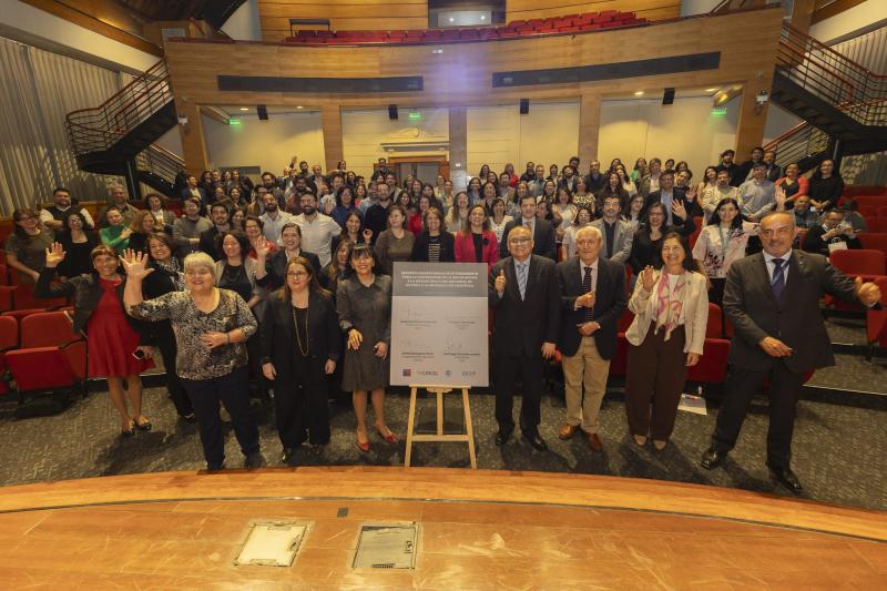 Chile presenta Espacio Ciencia: el nuevo punto nacional de acceso a la producción científica.