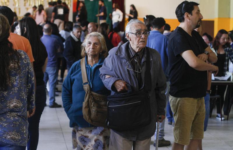 Votar no es obligatorio para los mayores de 70 años - Agencia Uno