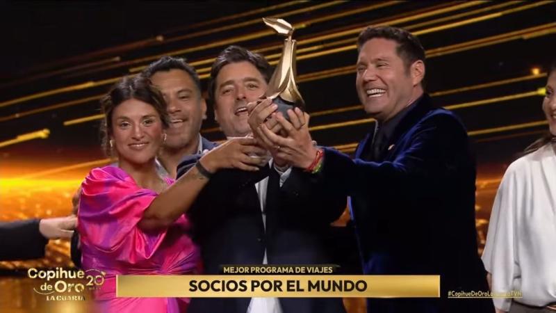 Socios por el Mundo gana el Copihue de Oro.