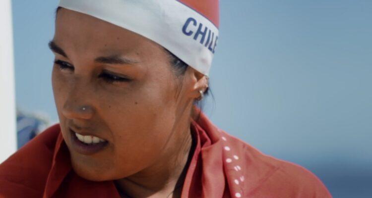 Espectacular estreno en 13C: “Sincronía”, el documental que explora la conexión con el mar de dos excepcionales mujeres.