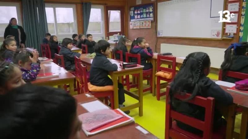 Estudiantes de escuela rural de La Araucanía. Créditos: 13C