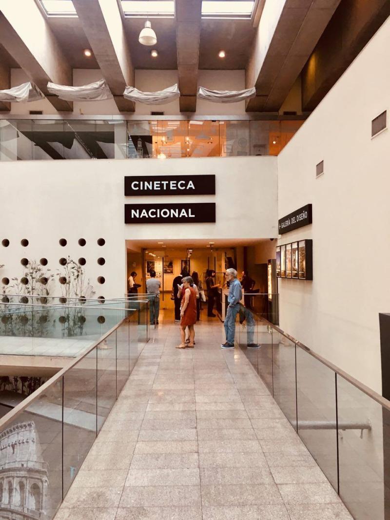 Entrada de la Cineteca Nacional en el Centro Cultural La Moneda. Créditos: Facebook de Embaixada de Portugal em Santiago do Chile