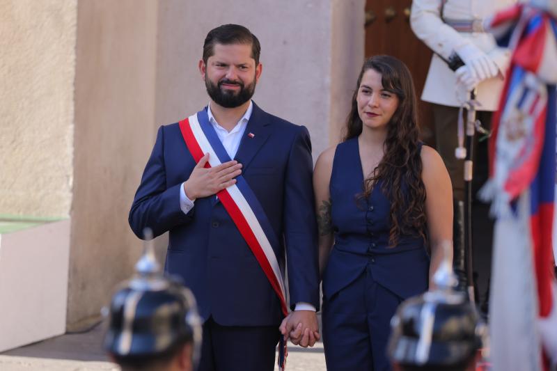 Gabriel Boric y Paula Carrasco | Aton