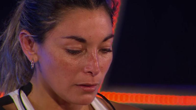 Evelyn terminó muy emocionada tras su eliminación de "Mundos Opuestos".