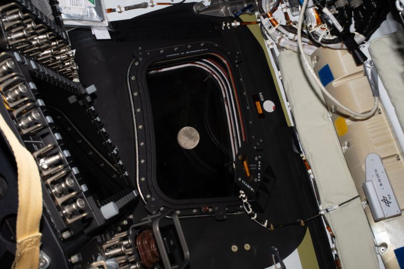 Imagen de la Luna capturada por los tripulantes de la misión Artemis II. Créditos: NASA en X.