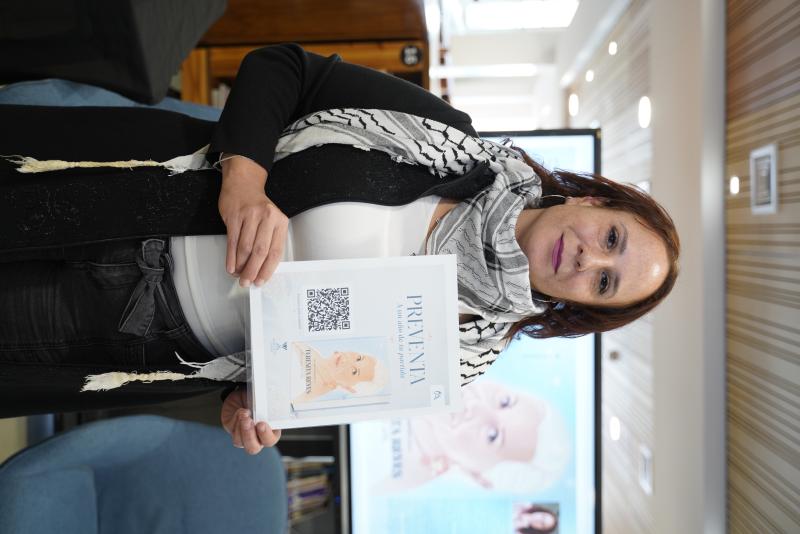 Hija de Teresita Reyes presenta libro sobre su madre en Festival Internacional de Cine de Lebu.