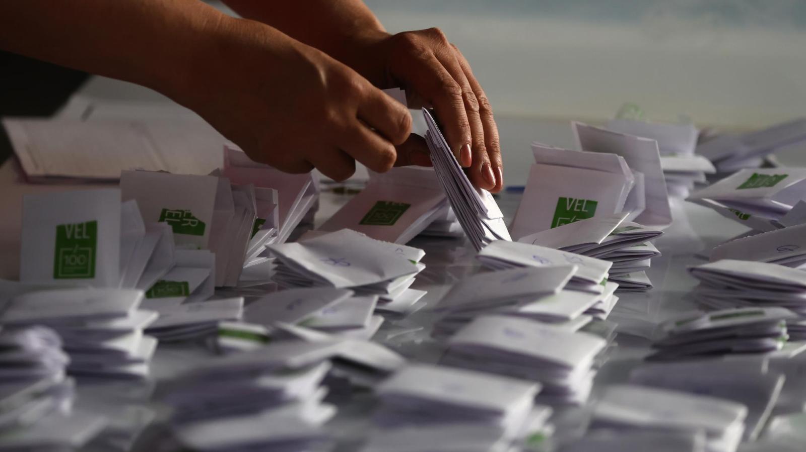 El precio de tu voto - Agencia Uno