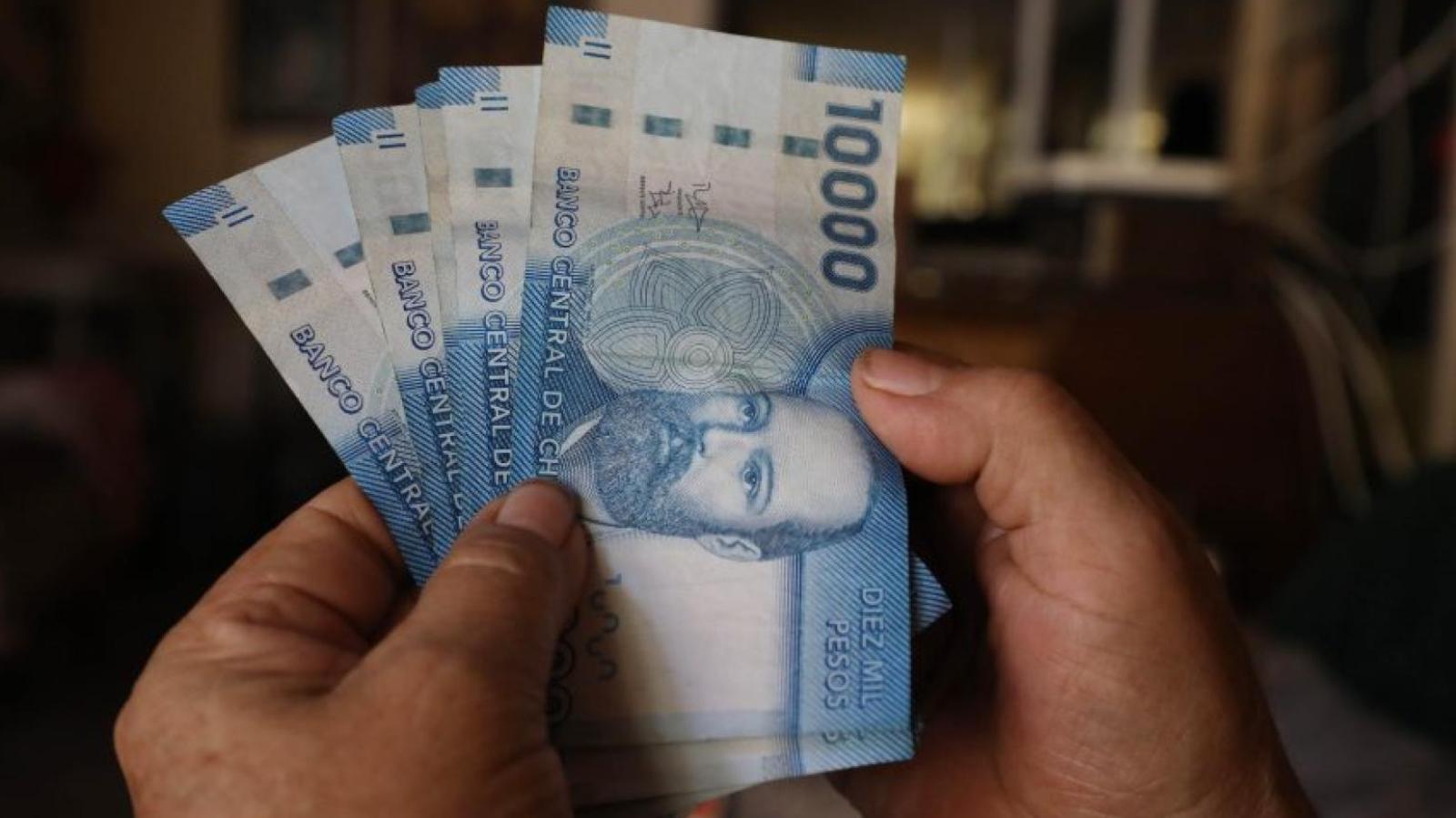 Revisa el nuevo monto del Aporte Familiar Permanente para este 2026 - Agencia Uno