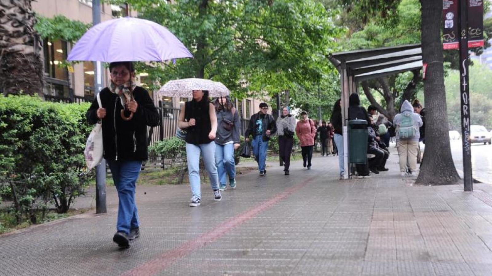 Agencia uno - Lluvia