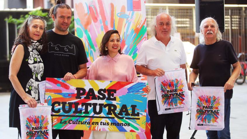 Pase Cultural 2025 con Ministra Arredondo y Los Jaivas. Créditos: Lotus Producciones.