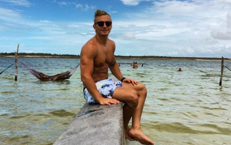Guapo hermano de Alejandra Fosalba “pitutea” como stripper