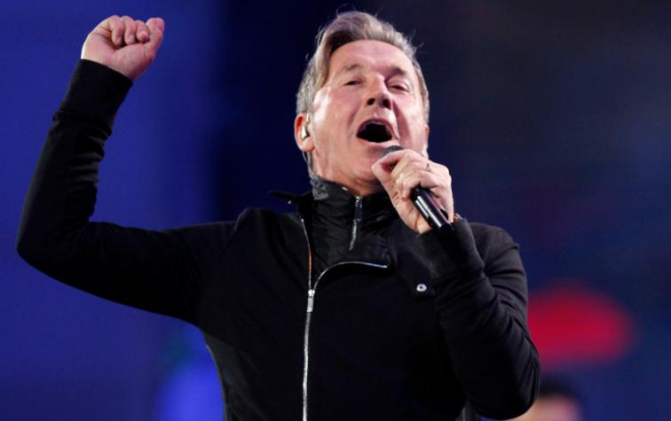 Revelan razón por la que Ricardo Montaner se demoró en salir al escenario