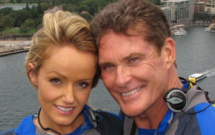 David Hasselhoff se compromete con novia 27 años menor