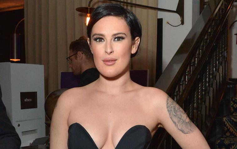 Rumer Willis acusa de “bullying” a revista que la retocó en photoshop