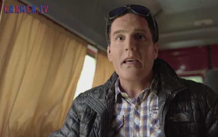 Esta fue la reacción de Pancho Saavedra al ser imitado por Kramer