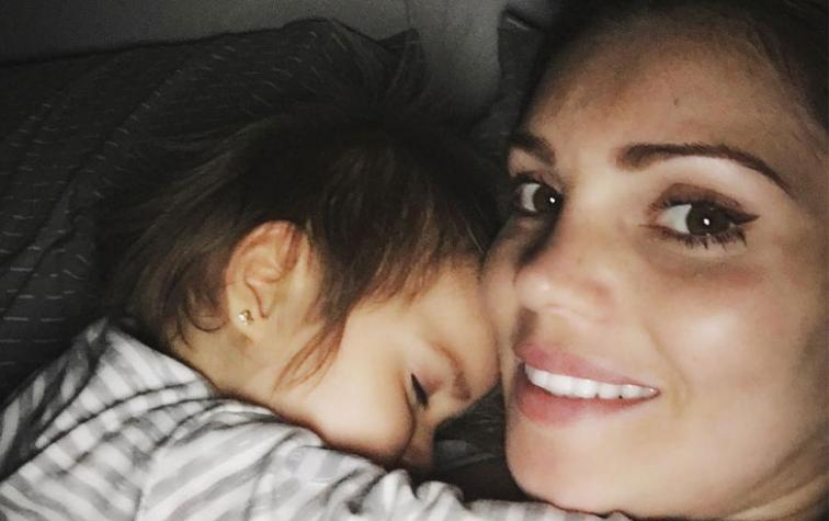 Faloon Larraguibel chochea con sus hijos en redes sociales