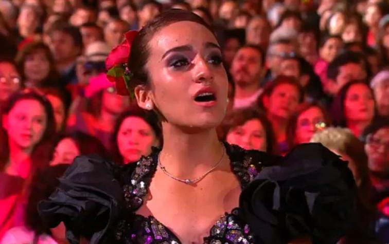 Viña 2017: La emocionada aparición de la pequeña doble de Isabel Pantoja