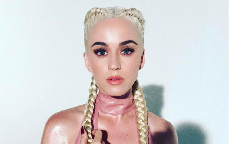 Katy Perry se luce en bikini desde México