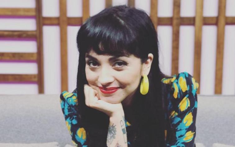 Mon Laferte sorprende a sus seguidores con extremo cambio de look