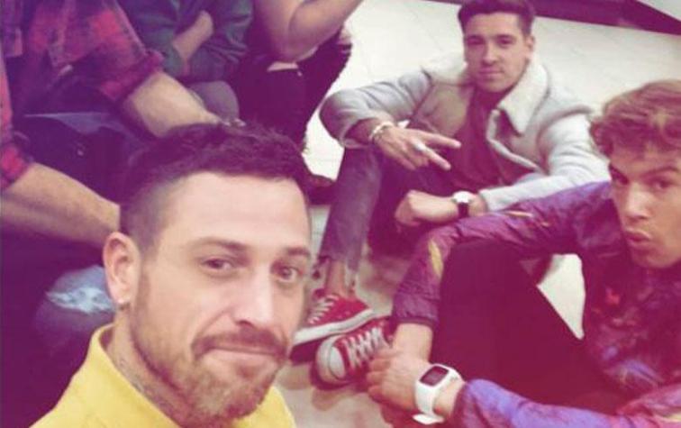 Chicos reality se reúnen en clínica tras accidente de Ignacio Lastra y Julia Fernández