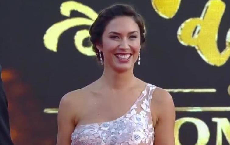 ¿Embarazada? Vanesa Borghi aparece en el Copihue de Oro con misteriosa pancita