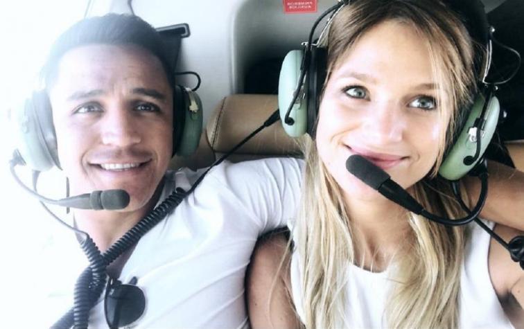 Mayte Rodríguez compartió por primera vez foto de un beso con Alexis Sánchez