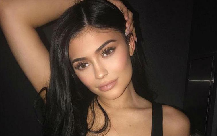 Kylie Jenner revela cómo enfrenta la maternidad a tres meses de dar a luz