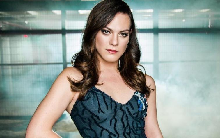 Revelan primera imagen de Daniela Vega en nueva serie de Netflix