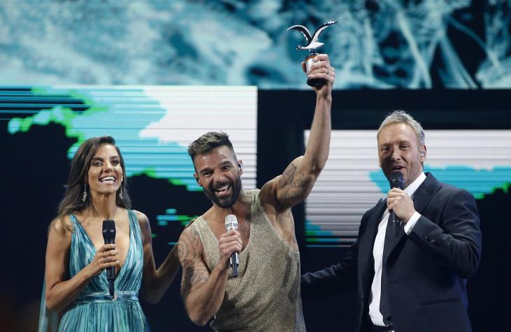 El beso de Ricky Martin a Martín Cárcamo 