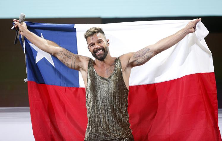 Ricky Martin olvidó parte de “Fuego contra fuego”