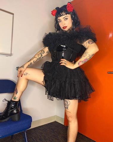 Mon Laferte sufre la pérdida de su mascota "Toñita"
