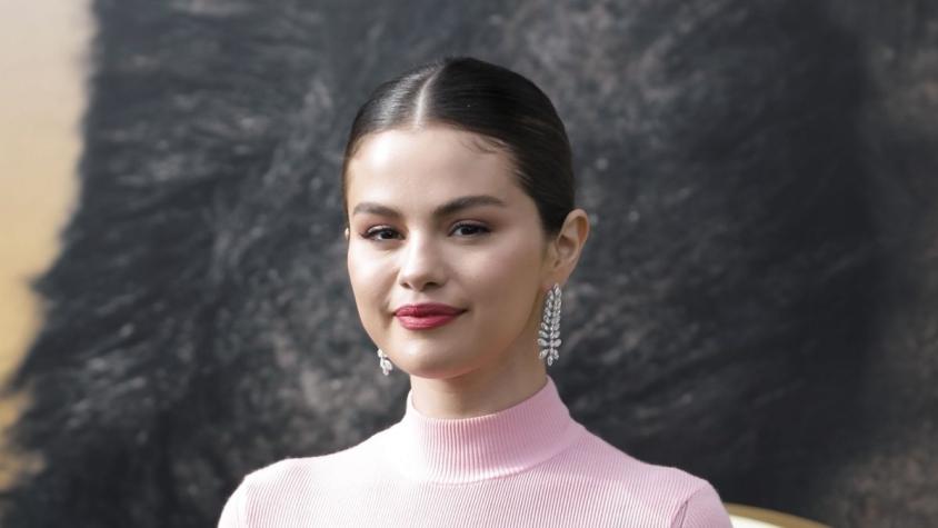 El look cuarentena de Selena Gomez