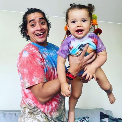 Fernando Godoy y el colorido emprendimiento de su pareja