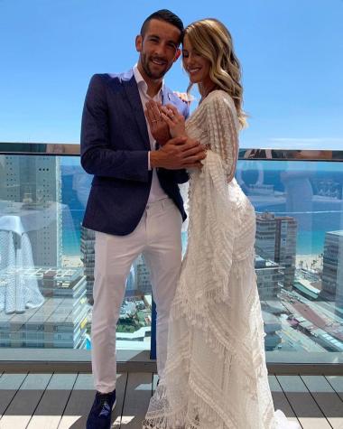 Gala Caldirola y Mauricio Isla enfrentan incierto futuro en Turquía