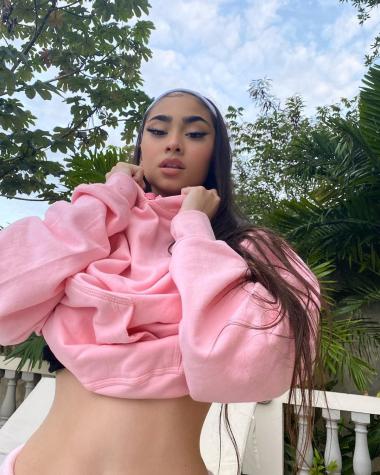 Paloma Mami posa junto a su pololo y le dedica mensaje cumpleañero