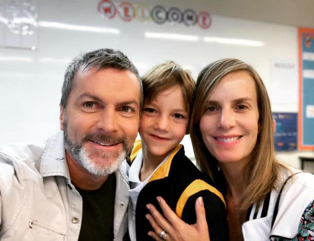 Foto de hijos de Diana Bolocco en el patio de su casa causa confusión
