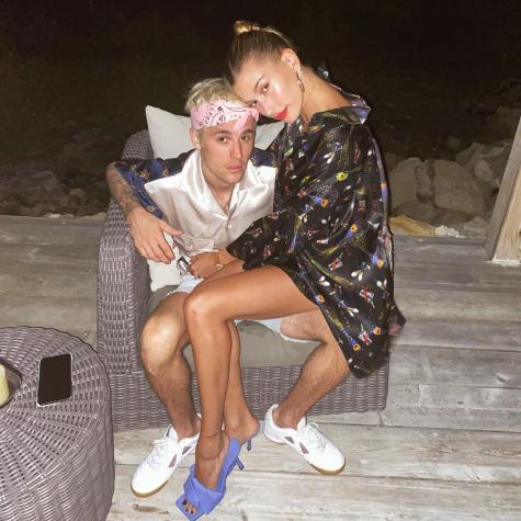 Justin Bieber comparte fotos de su bautizo junto a Hailey Bieber