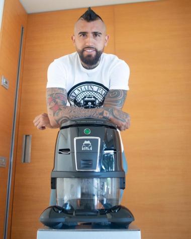 Arturo Vidal le dice adios a su clásico peinado