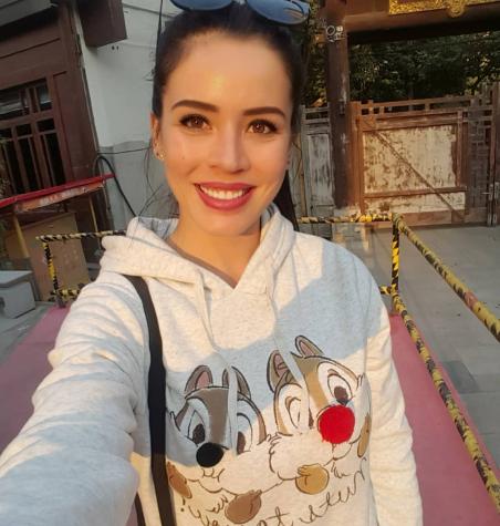 Angie Alvarado publica foto casual con el bikini de moda