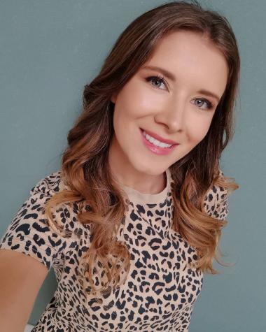 "Como el vino": Carla Jara se llenó de elogios bailando en Tik Tok
