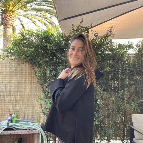Belén Mora protagoniza discusión con seguidoras por una faja