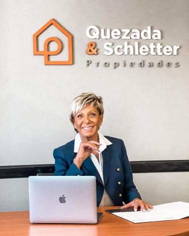 Raquel Argandoña ya vendió su primera casa como corredora