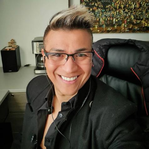 Américo se somete a radical cambio de look