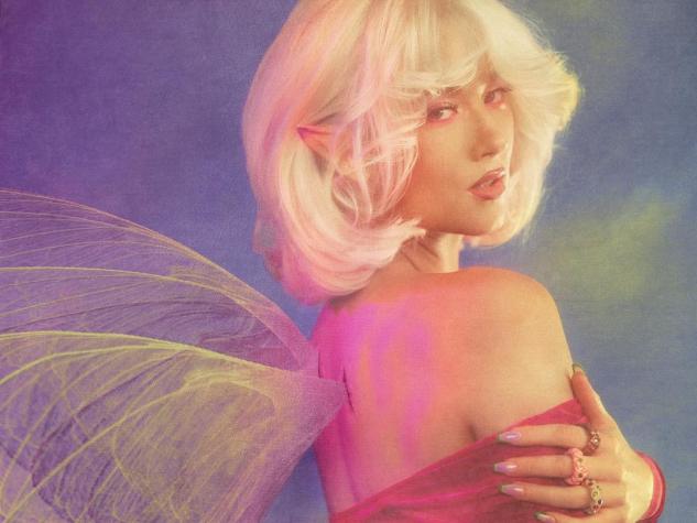 Vesta Lugg vuelve a la música con "Violeta"