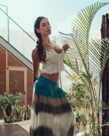“Se derrite el plástico”: Fran Undurraga enfrenta críticas por foto