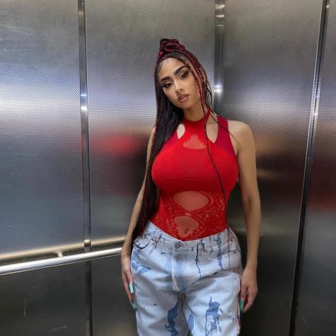 Paloma Mami sorprende al mostrarse con el pelo rojo