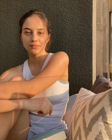 “Divinas”: Vivianne Dietz y su hermana cautivan en la naturaleza