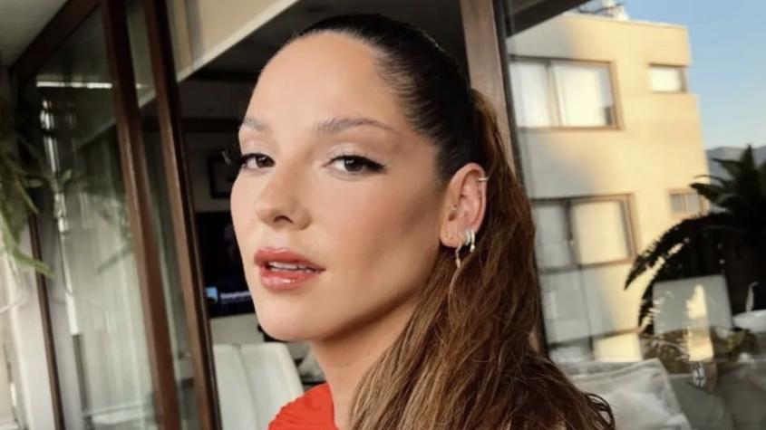 Kel Calderón sorprendió con moderno tratamiento con agujas: “Se mueren lo bien que me hizo”