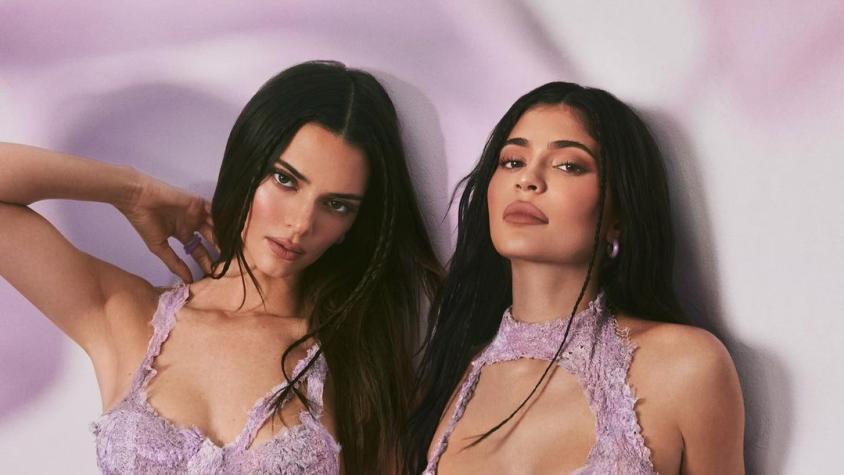 Kylie Jenner echó al agua a su hermana y publicó foto junto a Bad Bunny